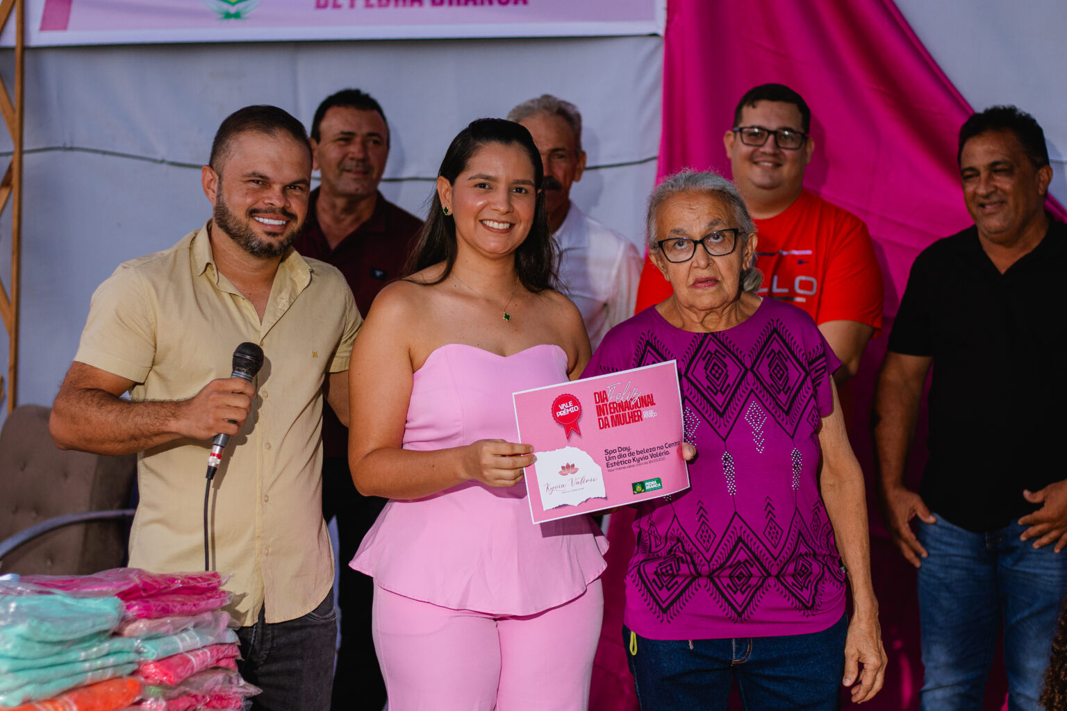 Pedra Branca celebra o Dia Internacional da Mulher com festa e homenagens